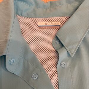 Columbia Sun Shirt. Women’s Large - like new